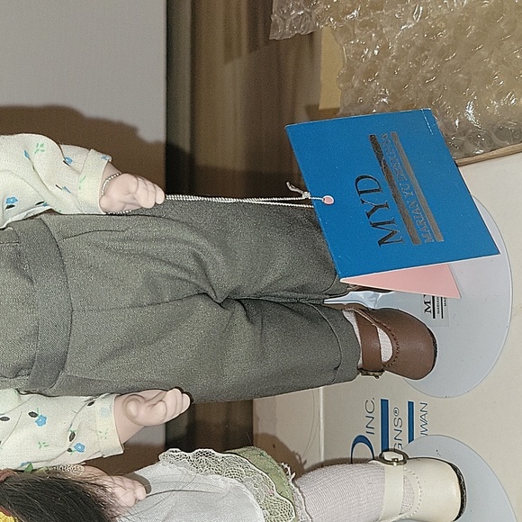 NWT Twin Porcelain Collectable Dolls - Picture 8 of 13